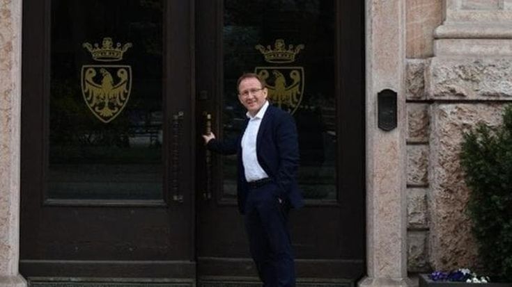 In Trentino la prima crisi FdI. Partito spaccato, volano gli stracci: “Gestione locale catastrofica”
