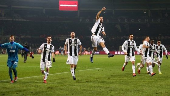 Juve, un punto per lo scudetto d'inverno. Inghilterra e Spagna, corsa aperta 