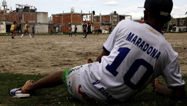 Maradona è morto nel sonno. I due medici indagati anche per abbandono di persona