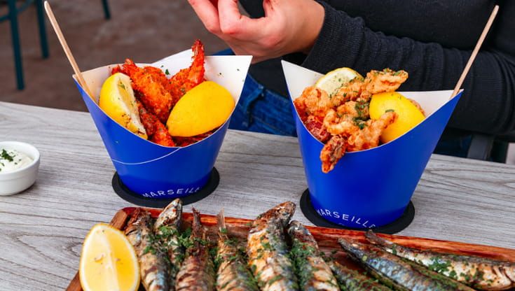 Nel ventre cosmopolita di Marsiglia, a caccia di street food a Noailles