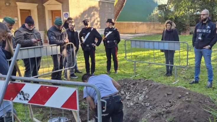 Casa del Jazz, i vigili del fuoco hanno trovato il passaggio che porta ai segreti di Nicoletti
