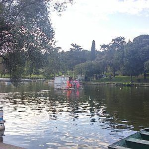 Eur, il lago è bucato e l'acqua diventa balneabile per gli Ironmen