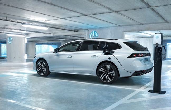 Peugeot 508 Hybrid, gli ordini a fine anno