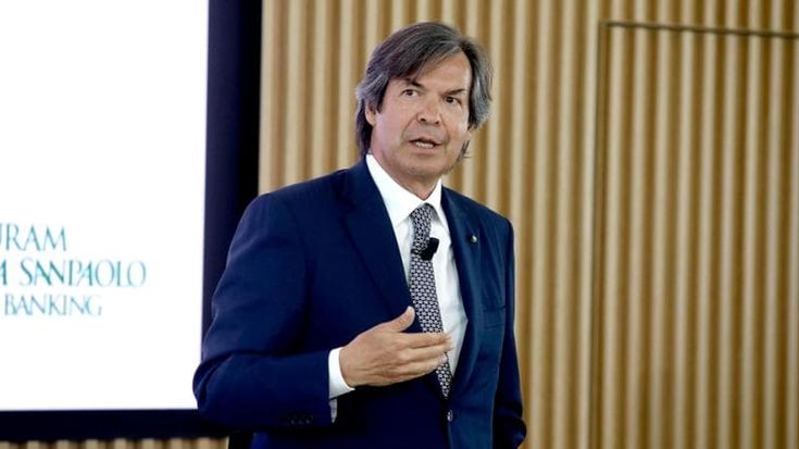 Intesa Sanpaolo anticipa l’aumento del contratto: 435 euro in più per i bancari