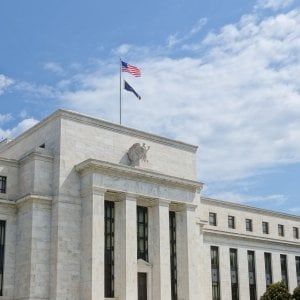 Rallenta la crescita del lavoro Usa. Borse caute dopo i nuovi record di Wall Street
