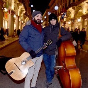 Torino: "I suonatori di strada dovranno far domanda sul web prima di esibirsi"