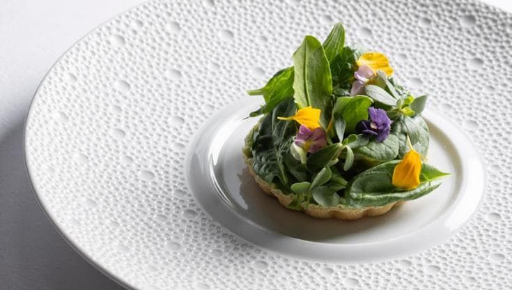 Dalla decorazione al gusto: chef e bartender alla riscoperta dei fiori