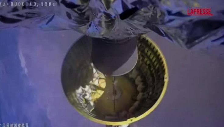 Cina, come Space X e Blue Origin: recuperato il primo stadio di un razzo