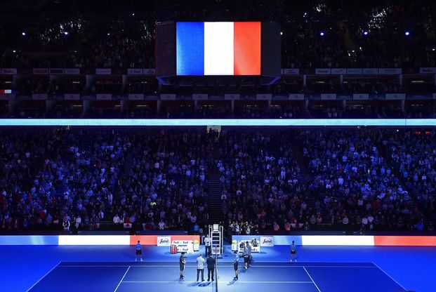 Dal calcio alla F1, lo sport al fianco della Francia