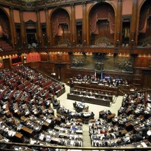 Cognome, primo 'S&igrave;' alla Camera per la libert&agrave; di scelta