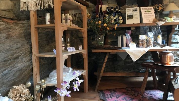 Al Brusafer l’odore della terra e il profumo della lavanda diventano saponi e creme 