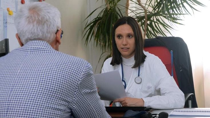 In Lombardia i medici di famiglia sono un miraggio: i posti al concorso per i giovani salgono a 505