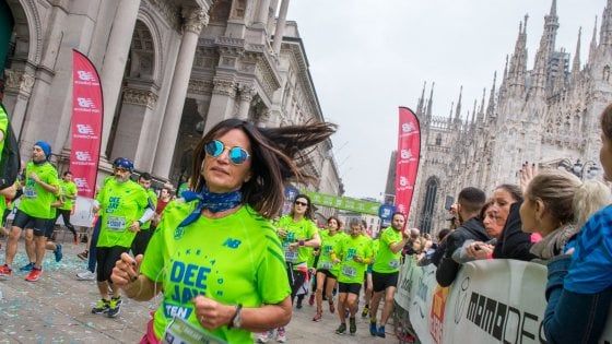 In quarantamila alla Deejay Ten,un fiume verde e azzurro invade Milano