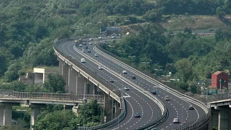 Tangenziale Napoli, allarme espropri per costruire la nuova bretella