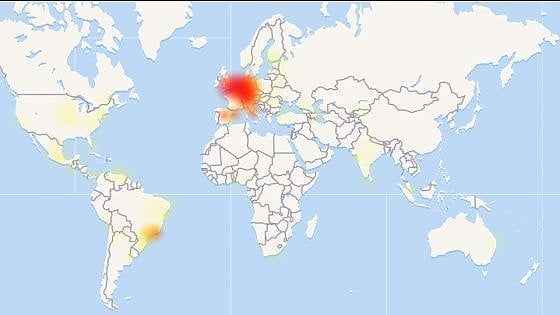WhatsApp, problemi di connessione in Italia ed Europa. Secondo crollo in 15 giorni