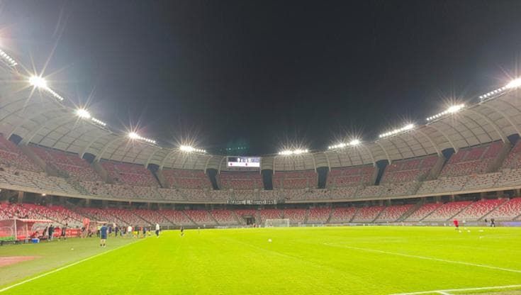La tristezza dello stadio San Nicola vuoto e la solitudine del Bari. Deludente anche sul mercato