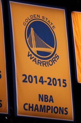Basket, Nba: la consegna dell'anello a Golden State