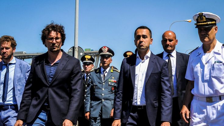 Genova, se lo scarico delle responsabilità è un gioco al massacro