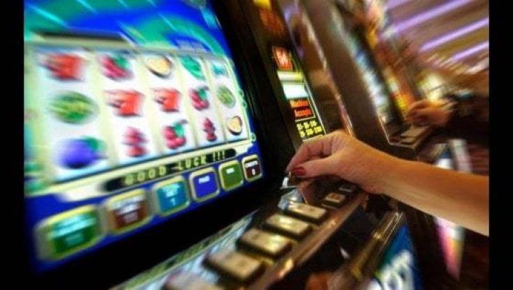 Ludopatia, col lockdown in Emilia Romagna netto calo degli accessi ai servizi per la cura delle dipendenze