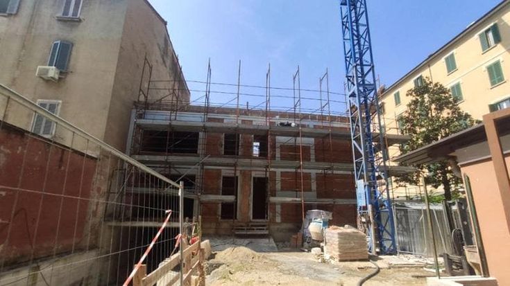 Urbanistica, il Comune di Milano sul palazzo di via Fauchè: “Va demolito dopo la sentenza”