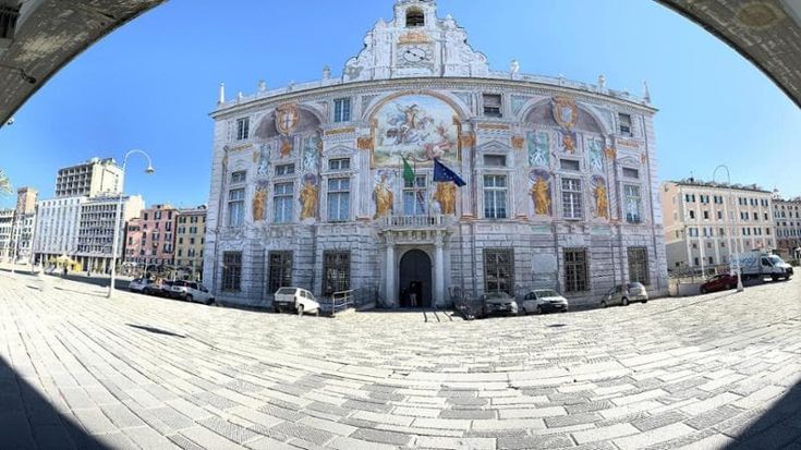 L’Autorità portuale avvia una verifica dell’Anti-corruzione sulle concessioni a Spinelli, mentre gli ispettori di Salvini bacchettano l’organizzazione dell’ente