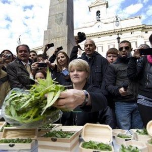 Rita Bernardini convocata in caserma per la cannabis sul terrazzo: "Forse è la volta buona"