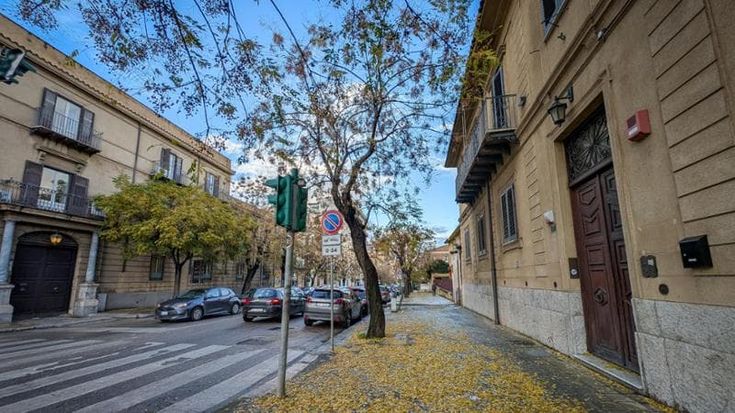 Ciclovia in corso Calatafimi ma i residenti insorgono:“Così spariscono i parcheggi”