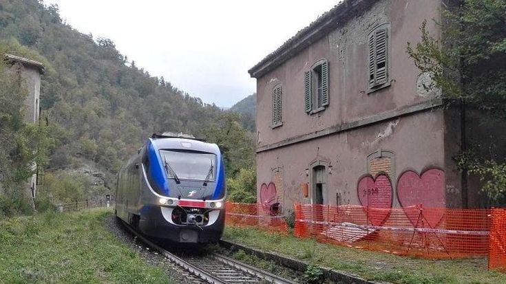 Mugello a ostacoli si fermano anche i treni. La rabbia dei sindaci