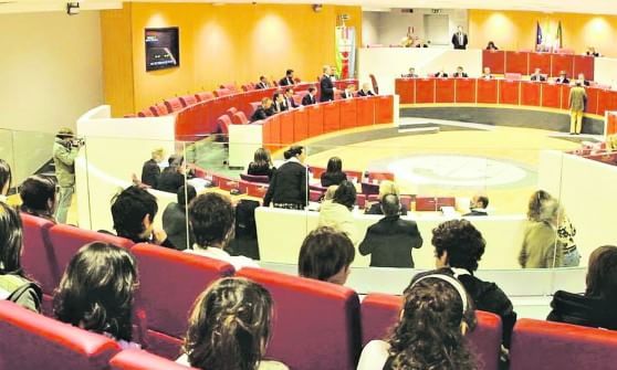  La tentazione di Toti: “Gli appalti vietati a chi finanzia i partiti” 