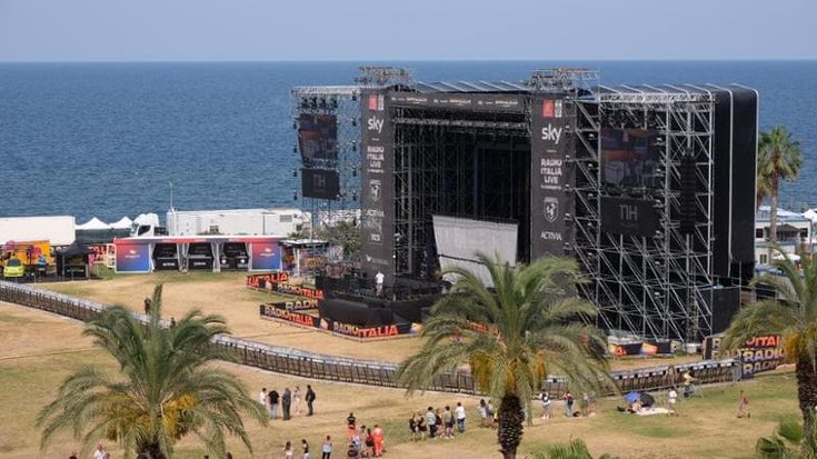 Il concertone di Radio Italia, una grande festa ma non per i disabili