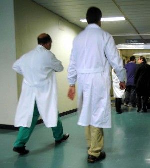 Crisi, tagli alla sanit&agrave; privata e alle badanti.Rinunce per 6,9 mln di prestazioni mediche