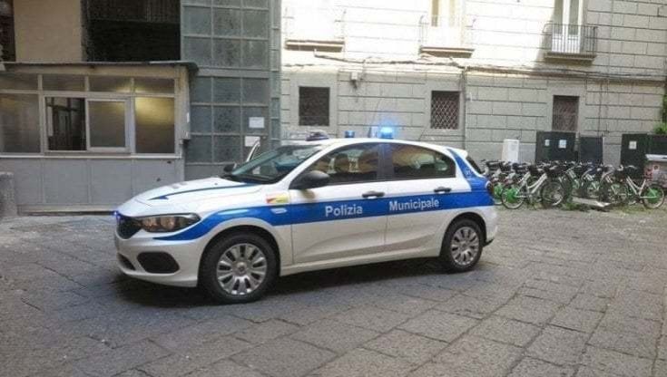 Capodanno a Napoli, i vigili minacciano lo sciopero: il comandante li ferma