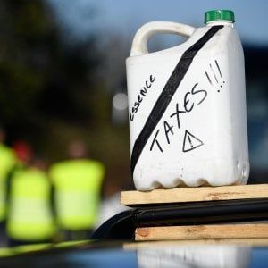 Quanto costa la benzina in Francia e in Italia 