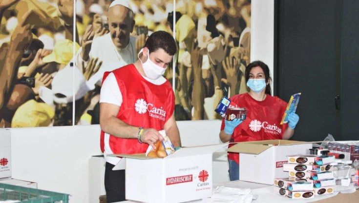 Ischia, povertà in aumento, la Caritas: “2000 famiglie in difficoltà, aiutiamole”