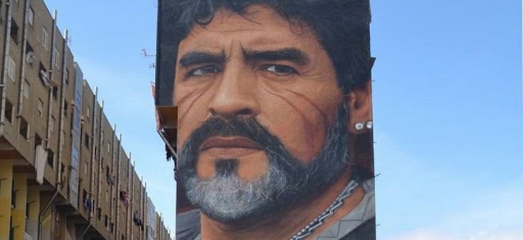 Napoli, lo street artist Jorit: "Ho dipinto Maradona perché si schiera sempre con gli ultimi" 