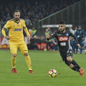 Napoli irriconoscibile, la Juve ne approfitta con Gonzalo Higuain     