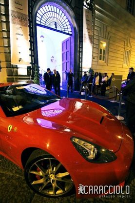 La Ferrari a Palazzo Caracciolo tra pit-stop ed eccellenze gourmet