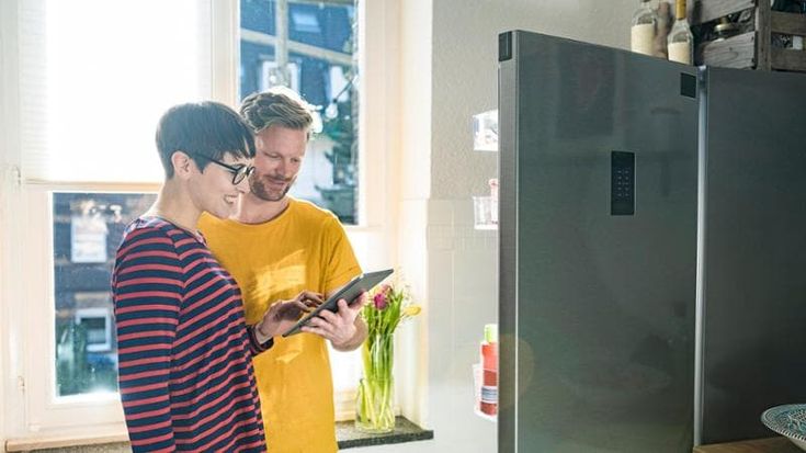 Dal frigorifero intelligente alle ricette online: si consolida il binomio cibo e tecnologia