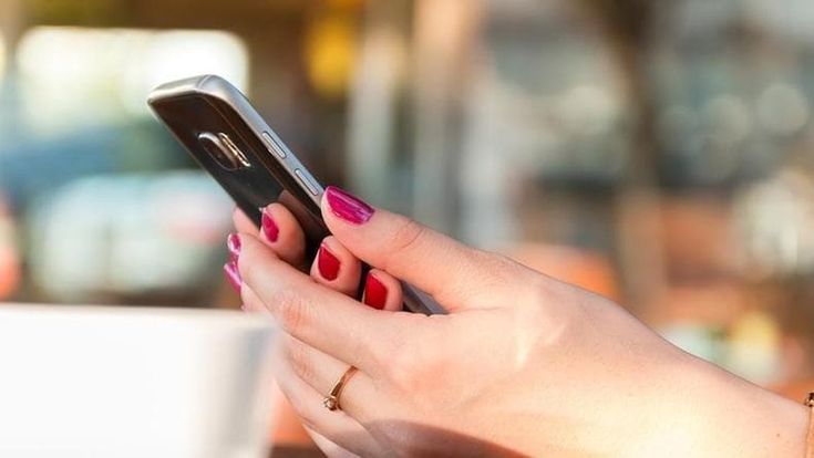 L’erotismo interrotto dal telefono che squilla: come fare a recuperare il momento di passione