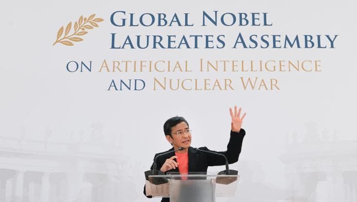 Maria Ressa, Nobel per la pace: “Il colpo di Stato tecnologico è già avvenuto, i governi reagiscano”