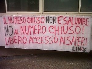 Test, protesta contro il numero chiuso