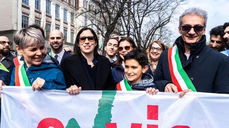“Siamo felici di essere qui”, in corteo contro la mafia a Torino tanti giovanissimi