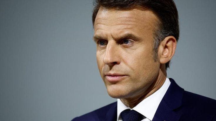 L'appello di Macron: “Unione delle forze democratiche, ora battaglia sui valori. I Repubblicani tradiscono De Gaulle”