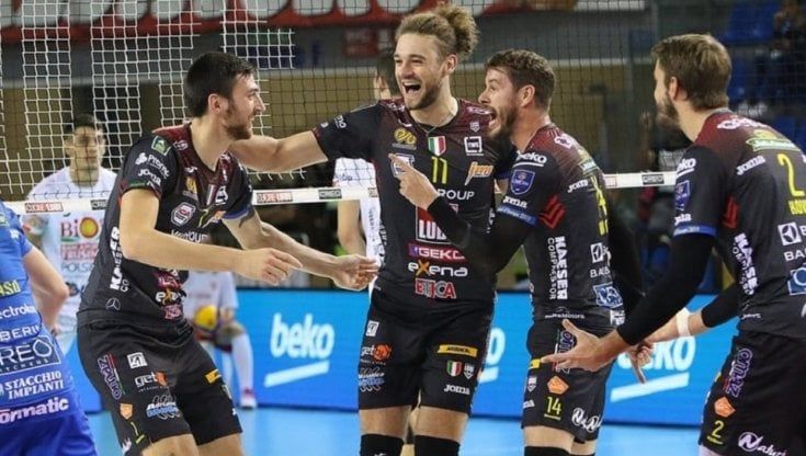 Volley, Superlega: altro colpo del Modena, battuta Perugia. Vincono Civitanova e Trento