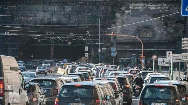 Rc auto ancora in aumento: a maggio +6% a quota 400 euro