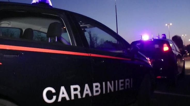 Sparatoria in centro a Moncalieri, uomo ferito a un braccio