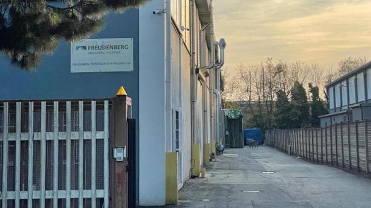 Rho, Natale amaro alla Freudenberg: accordo sugli incentivi all’esodo e chiusura dello stabilimento