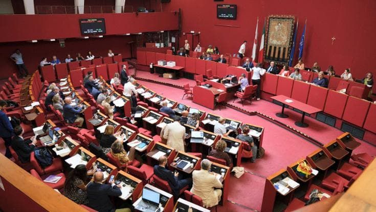 Ex Ilva, la politica non trova un accordo, in Consiglio Comunale salta il voto