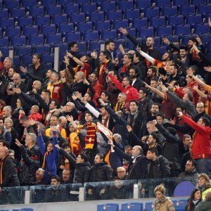 Lo show dei turchi a Roma (e le curve che restano vuote)