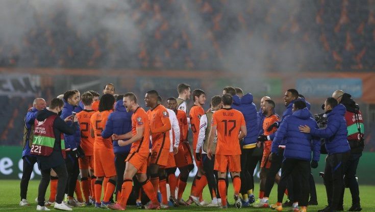 Olanda ai Mondiali grazie a Bergwijn e Depay. Turchia, Galles e Ucraina agli spareggi
